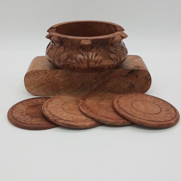 𝅺SET of 4 Hand carved Coasters - Picture 1 of 9